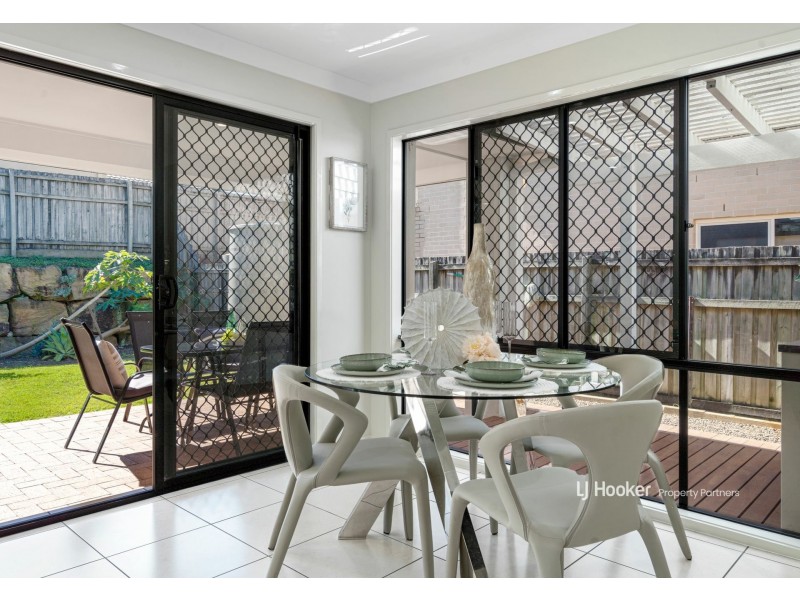 7 Caravonica Court, Calamvale QLD 4116