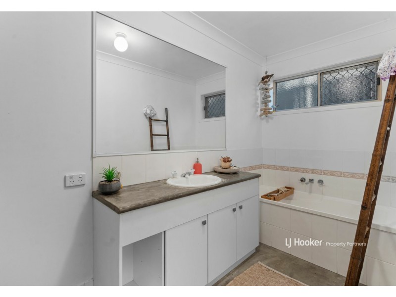 15 Livingstone Place, Kuraby QLD 4112