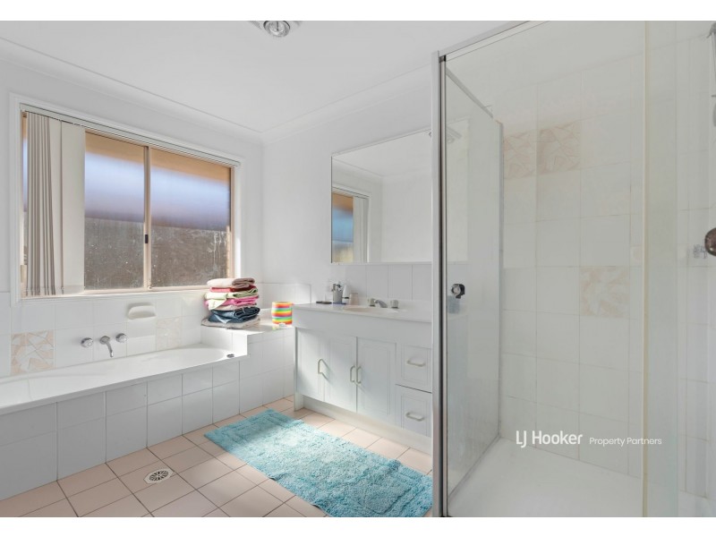 2 Waterlily Place, Calamvale QLD 4116