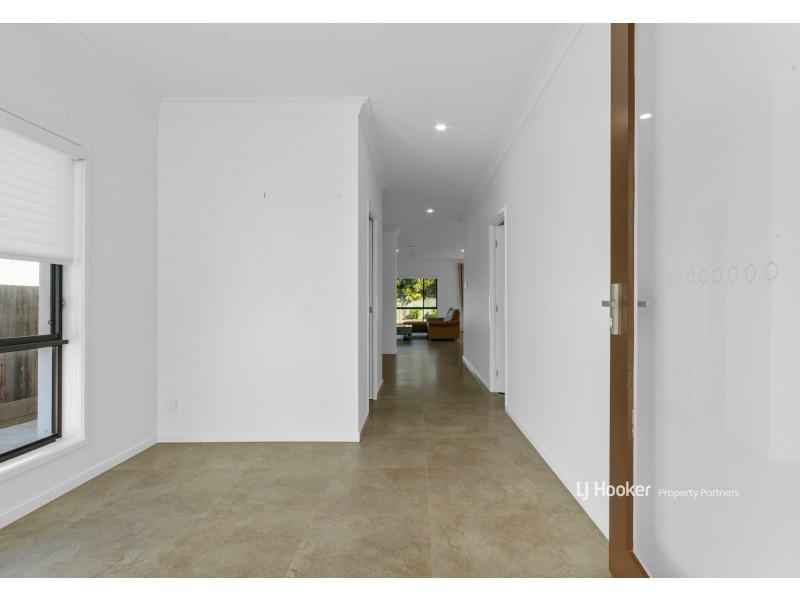 23 Dromos Street, Eight Mile Plains QLD 4113