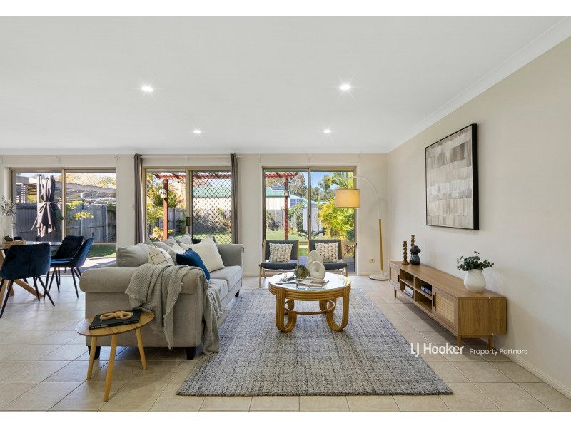 44 Ravenswood Lane, Springfield QLD 4300