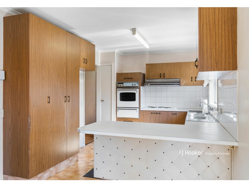 272 Broadwater Road, Mansfield QLD 4122