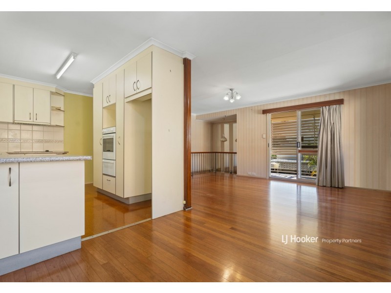 2 Carnac Street, Wishart QLD 4122