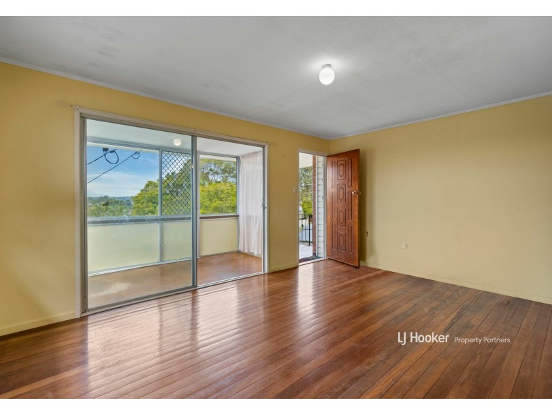 78 Mingera Street, Mansfield QLD 4122