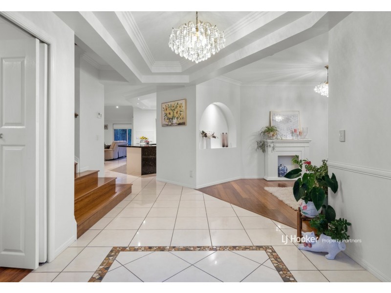 22 Avonlea Place, Eight Mile Plains QLD 4113