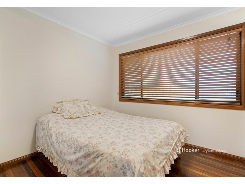 15 Balaton Street, Riverhills QLD 4074