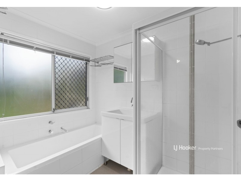 15 Balaton Street, Riverhills QLD 4074