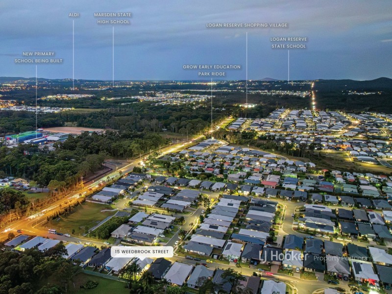 15 Weedbrook Street, Park Ridge QLD 4125