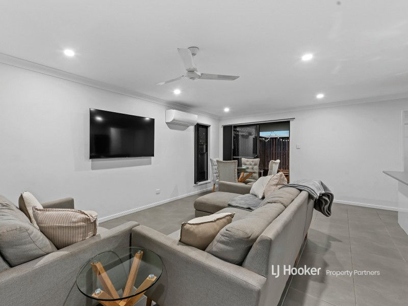 3 Ironbark Avenue, Park Ridge QLD 4125