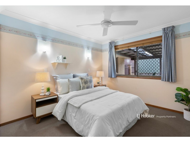 25 Oakleaf Street, Eight Mile Plains QLD 4113