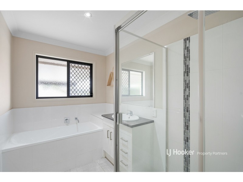 31 Neroli Drive, Springfield Lakes QLD 4300
