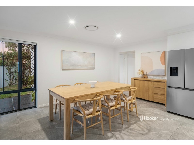 10 Mimosa Street, Parkinson QLD 4115