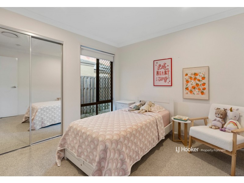 10 Mimosa Street, Parkinson QLD 4115