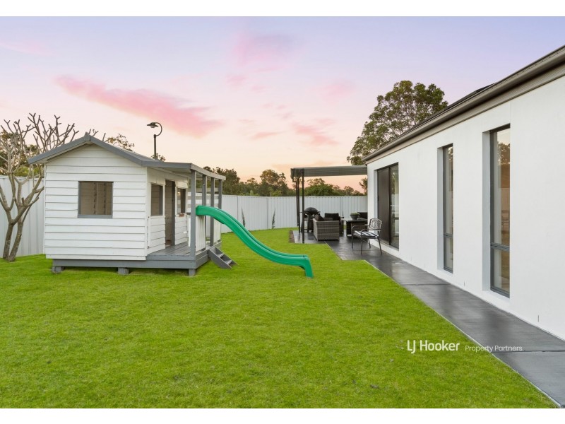 10 Mimosa Street, Parkinson QLD 4115