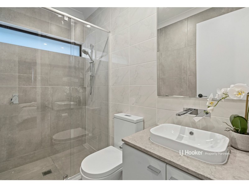 15 Longden Street, Coopers Plains QLD 4108