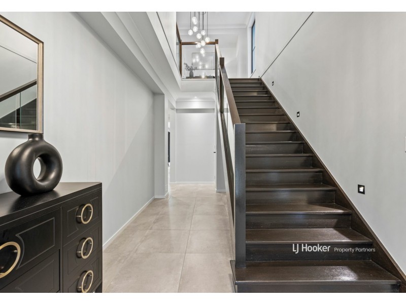 15 Longden Street, Coopers Plains QLD 4108