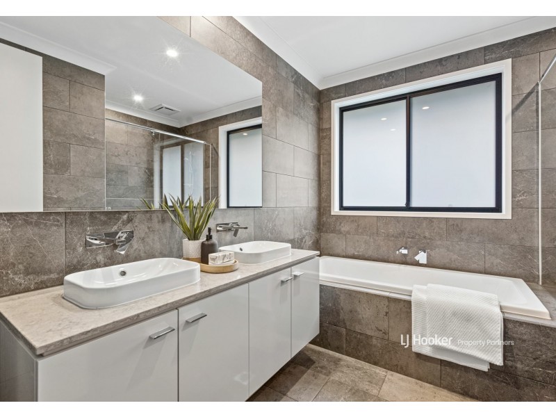 15 Longden Street, Coopers Plains QLD 4108