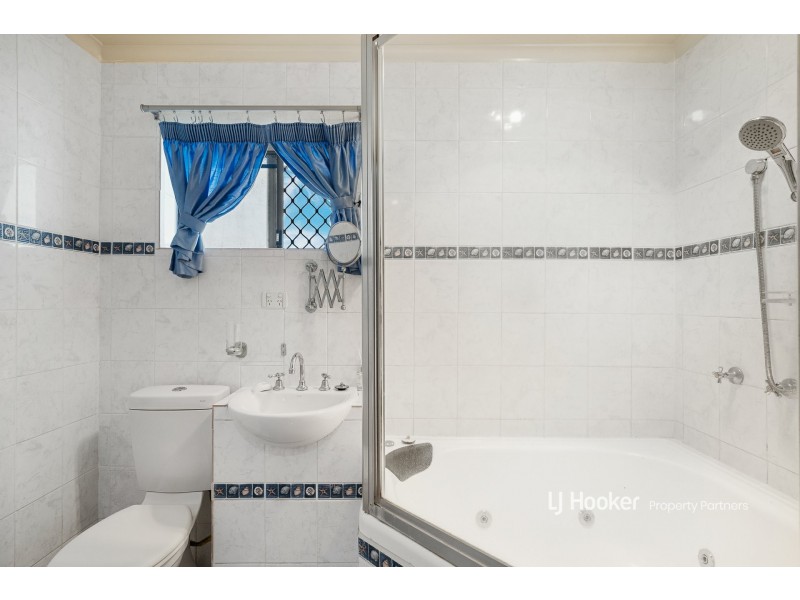 5 Sunglow Court, Sunnybank Hills QLD 4109