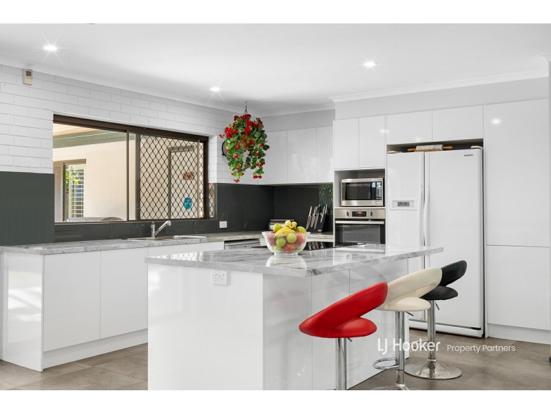 5 Sunglow Court, Sunnybank Hills QLD 4109