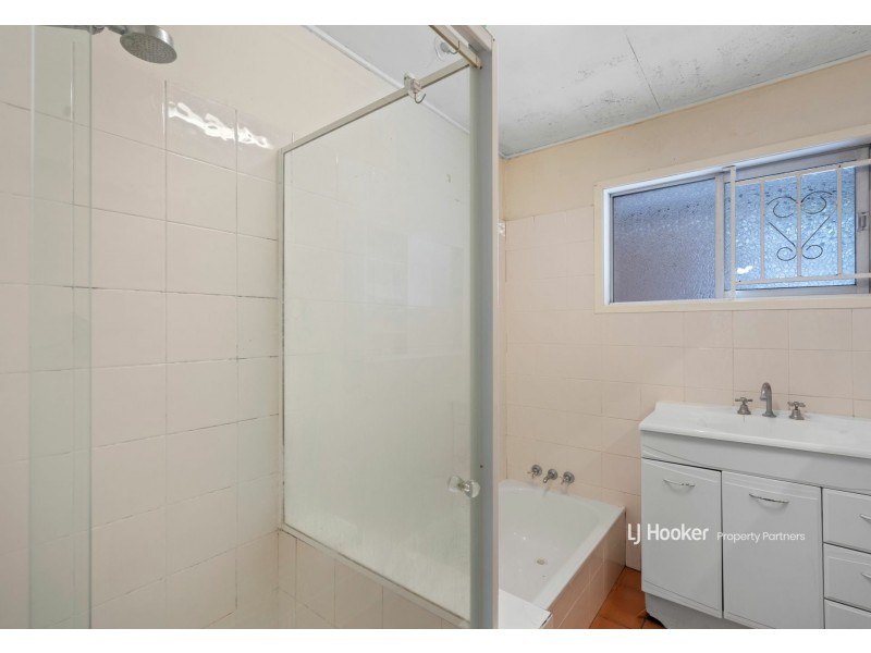 25 Benaud Street, Macgregor QLD 4109