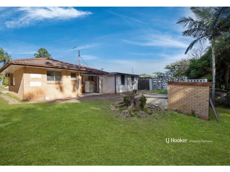 25 Benaud Street, Macgregor QLD 4109