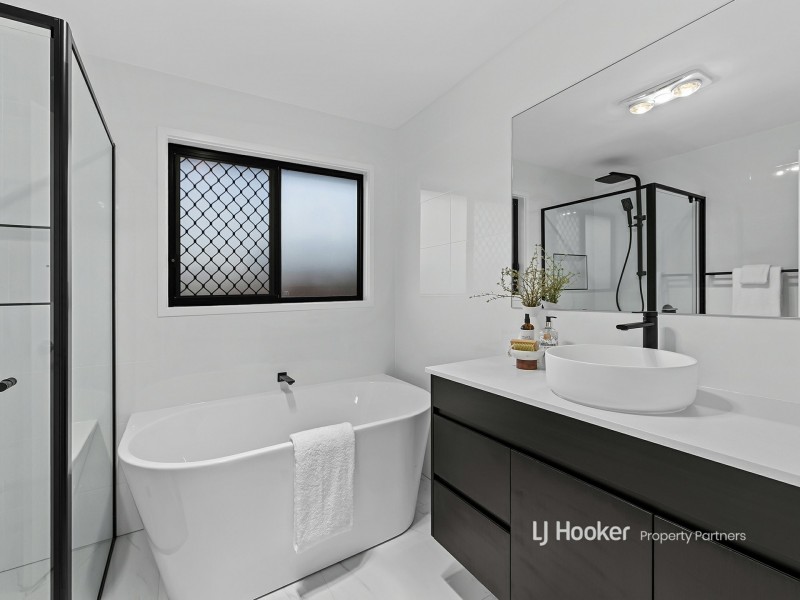 33 Mount Moogerah Drive, Algester QLD 4115