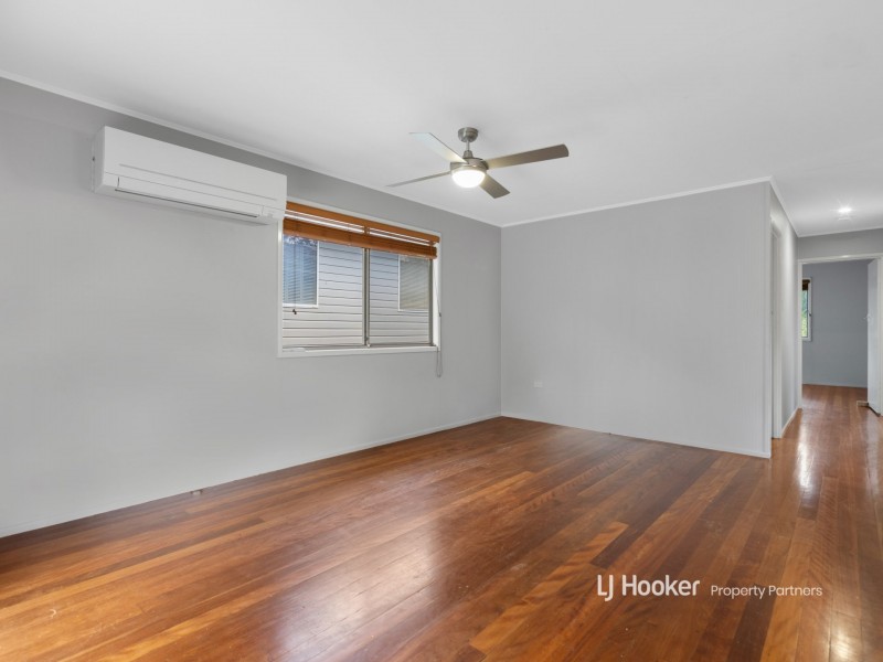 64 Dobbs Street, Holland Park West QLD 4121