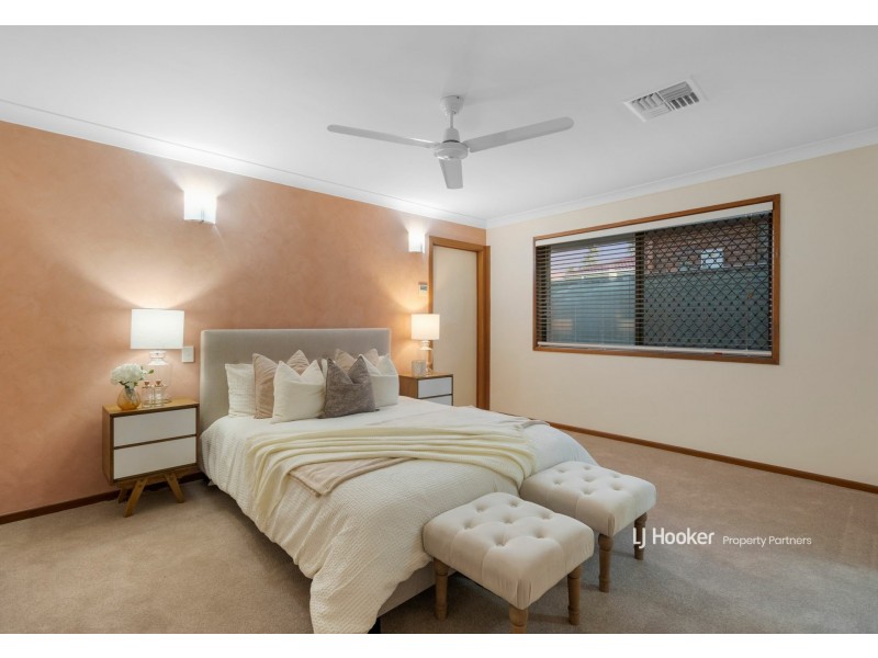 18 Snowberry Street, Sunnybank Hills QLD 4109