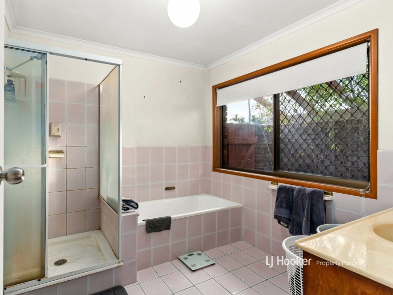 15 Aldford Street, Carindale QLD 4152