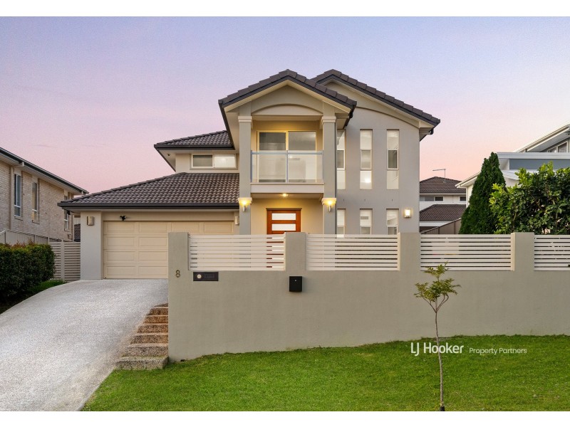8 Golden Place, Robertson QLD 4109