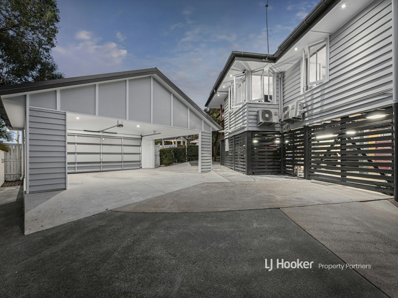 17 Biplex Street, Mansfield QLD 4122