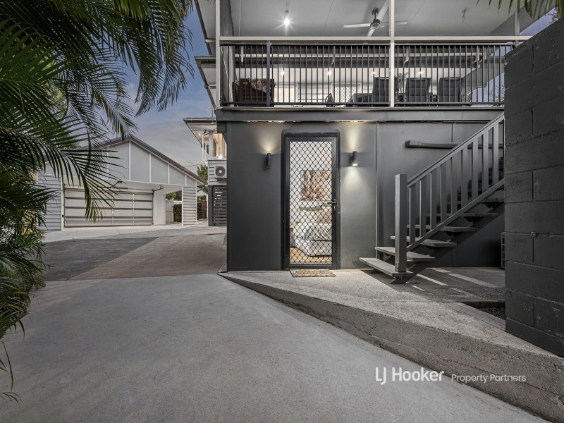 17 Biplex Street, Mansfield QLD 4122