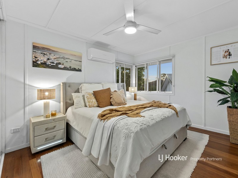 17 Biplex Street, Mansfield QLD 4122