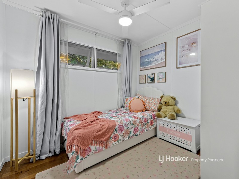 17 Biplex Street, Mansfield QLD 4122