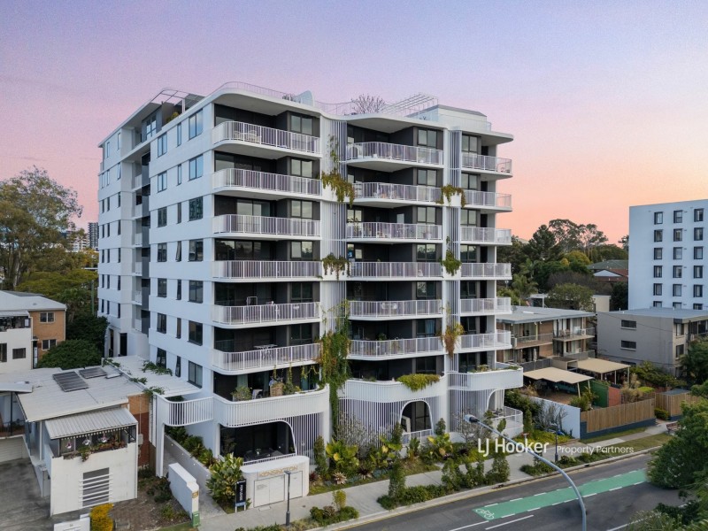 902/36 Sylvan Road, Toowong QLD 4066