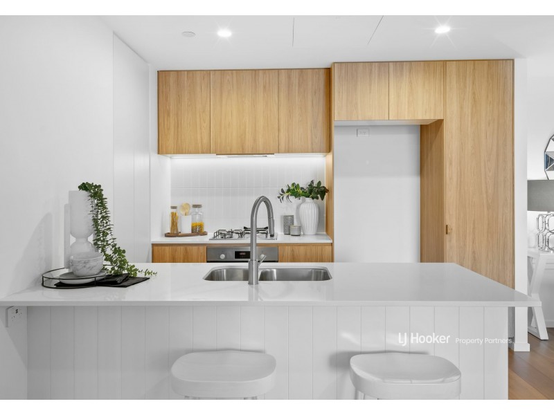 902/36 Sylvan Road, Toowong QLD 4066