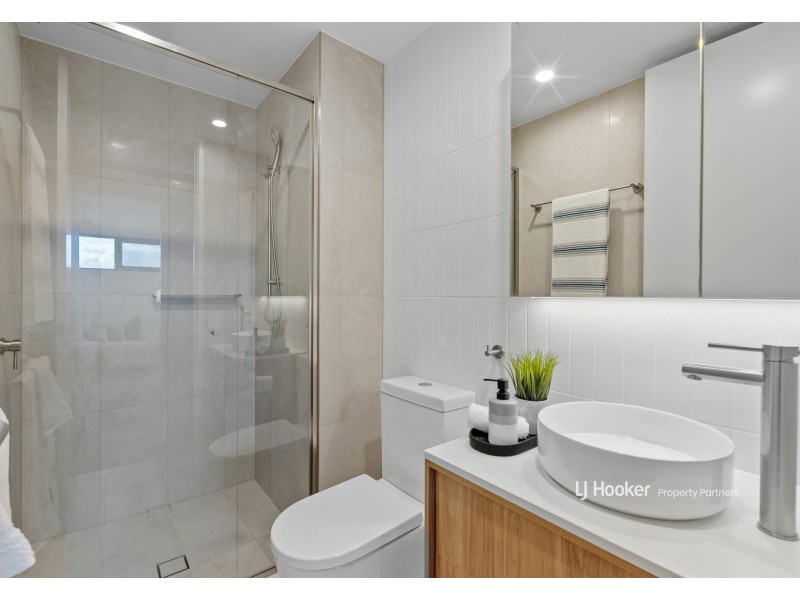 902/36 Sylvan Road, Toowong QLD 4066