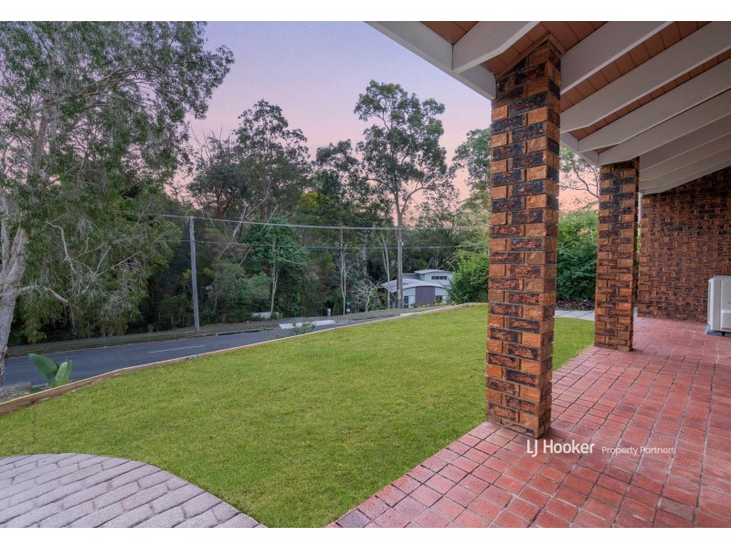 52 Trevallyan Drive, Daisy Hill QLD 4127