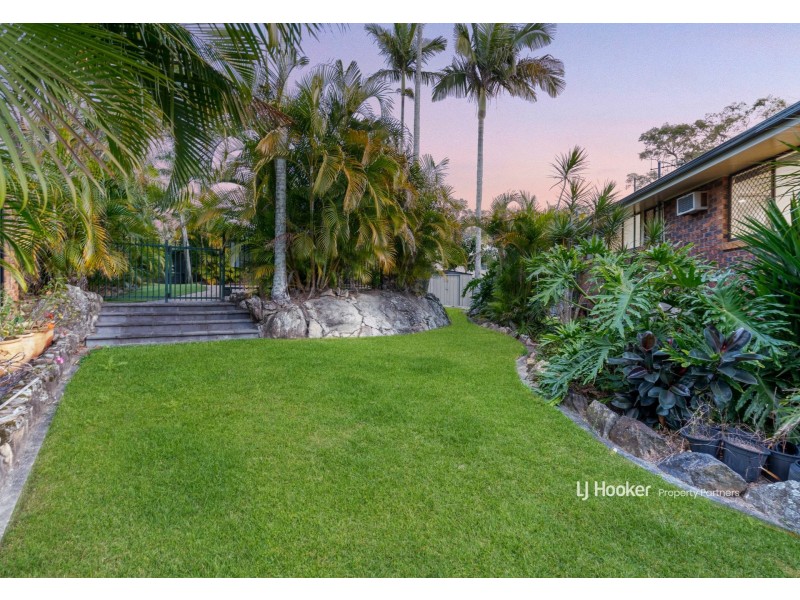 52 Trevallyan Drive, Daisy Hill QLD 4127