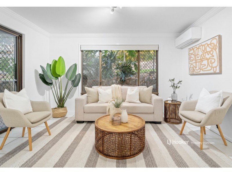 52 Trevallyan Drive, Daisy Hill QLD 4127