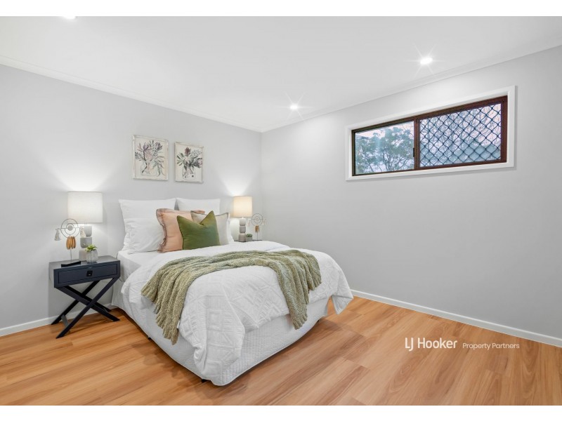 52 Trevallyan Drive, Daisy Hill QLD 4127