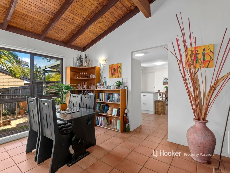 19 Nubara Street, Mansfield QLD 4122