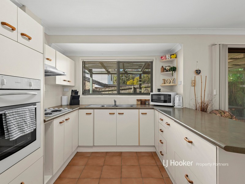 19 Nubara Street, Mansfield QLD 4122