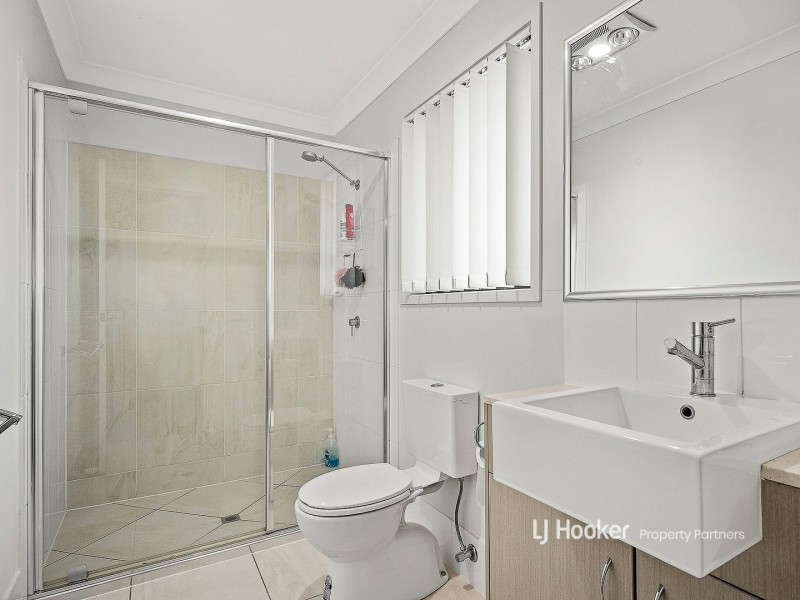 12/8 Wattlebrush Court, Park Ridge QLD 4125