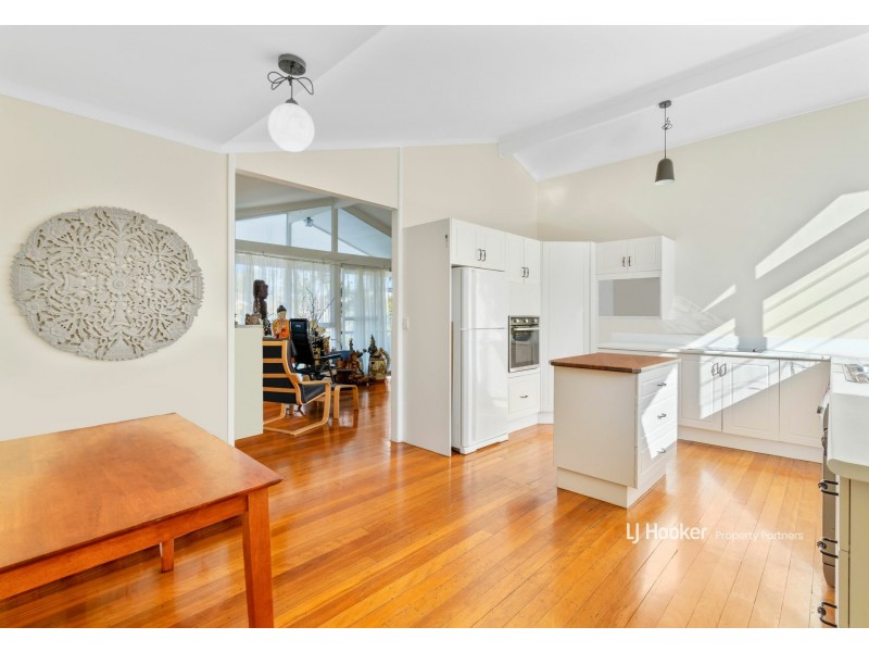 11 Marla Street, Robertson QLD 4109