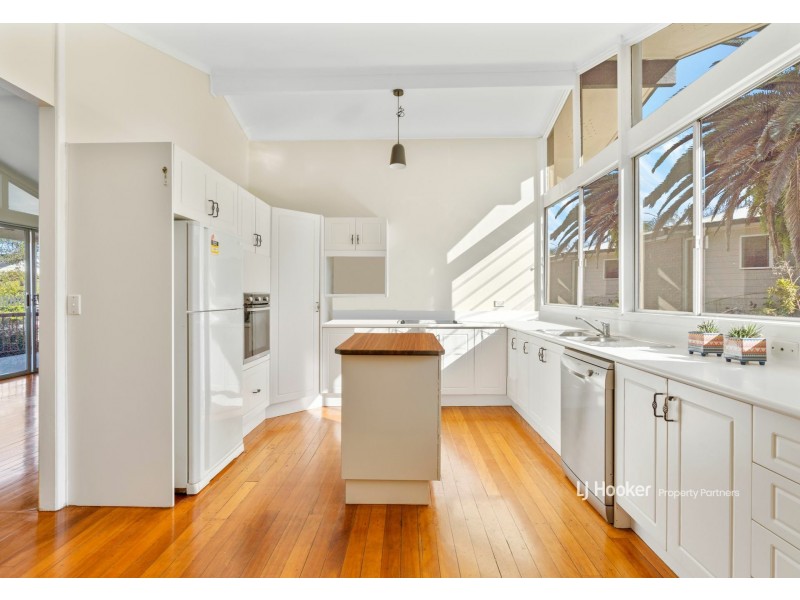 11 Marla Street, Robertson QLD 4109