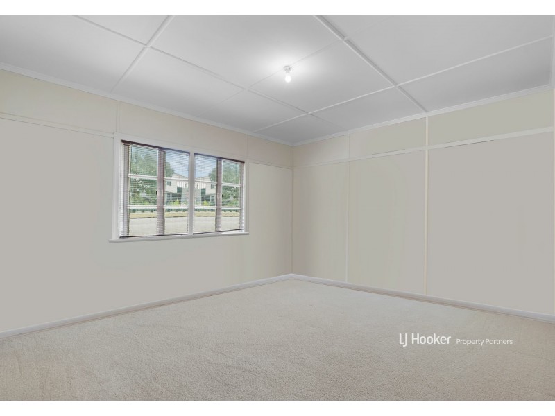 35 Steele Street, Holland Park QLD 4121