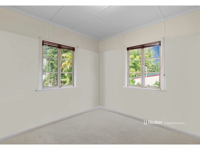 35 Steele Street, Holland Park QLD 4121