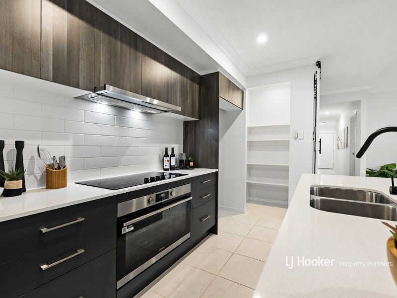 70 Botanical Circuit, Pallara QLD 4110