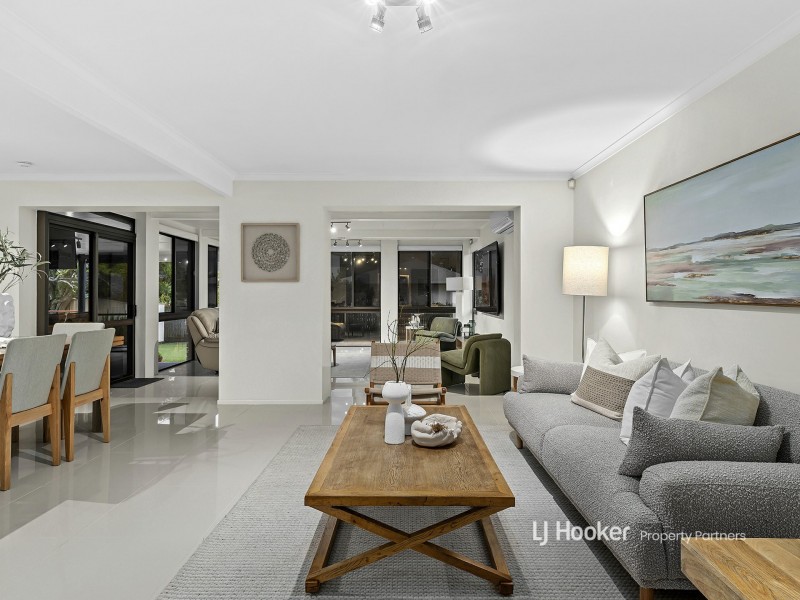 19 Wolcott Street, Wishart QLD 4122